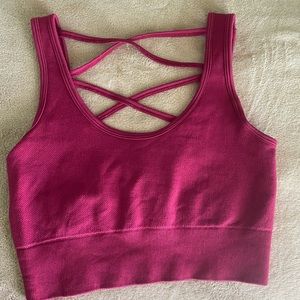 Maroon strappy work out crop top